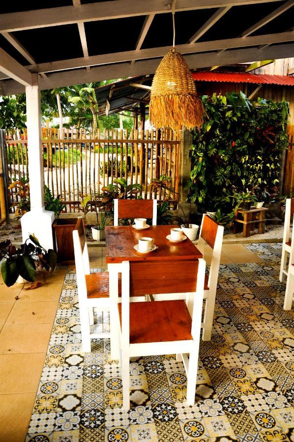 Hotel Crow'S Nest Tua Pejat Exterior foto