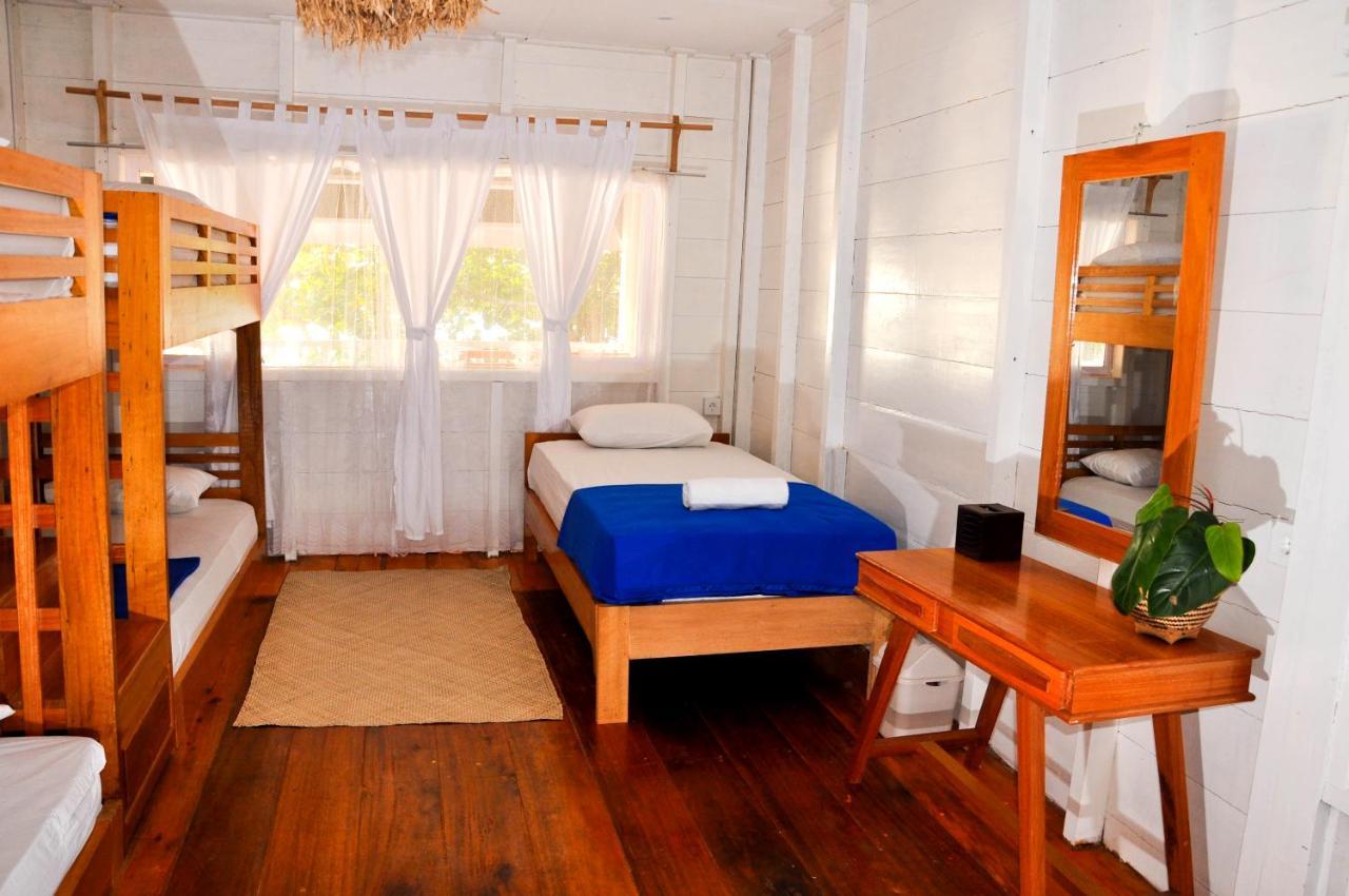 Hotel Crow'S Nest Tua Pejat Exterior foto